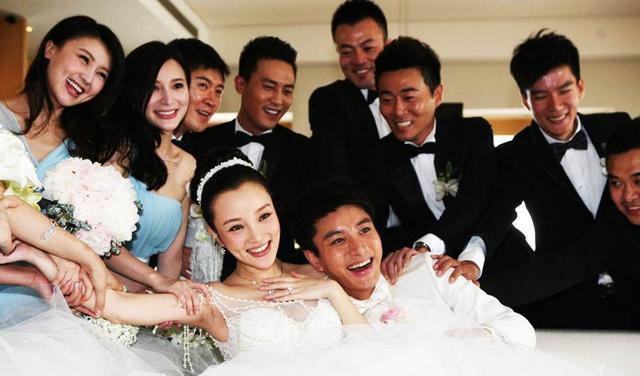 原创贾乃亮官宣和李小璐离婚,曾说李小璐"特别随意",如今应验了