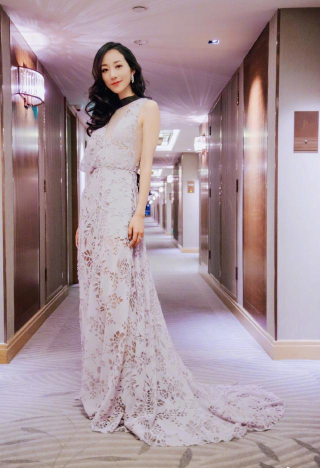如何穿出高级感的蕾丝内衣 2f4debaaf489481c83092575e34a84e4.png