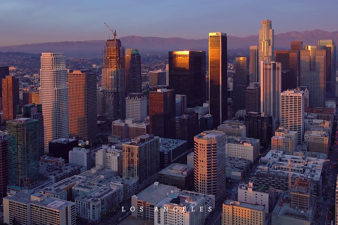 航拍美国洛杉矶,高楼不多,城市综合实力全球前五