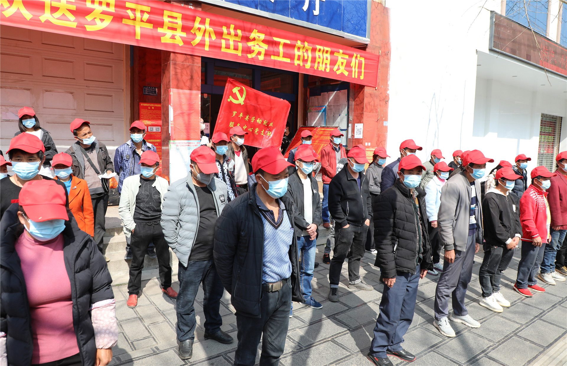 钟山县有多少人口_钟山县地图(3)