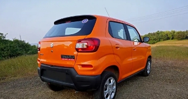 铃木小型通勤suv,前独悬 自动挡,1.0l发动机油耗5升