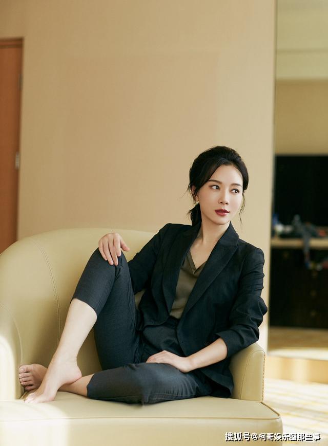 演技精湛,性感十足,陈数把年龄活成了一种气质