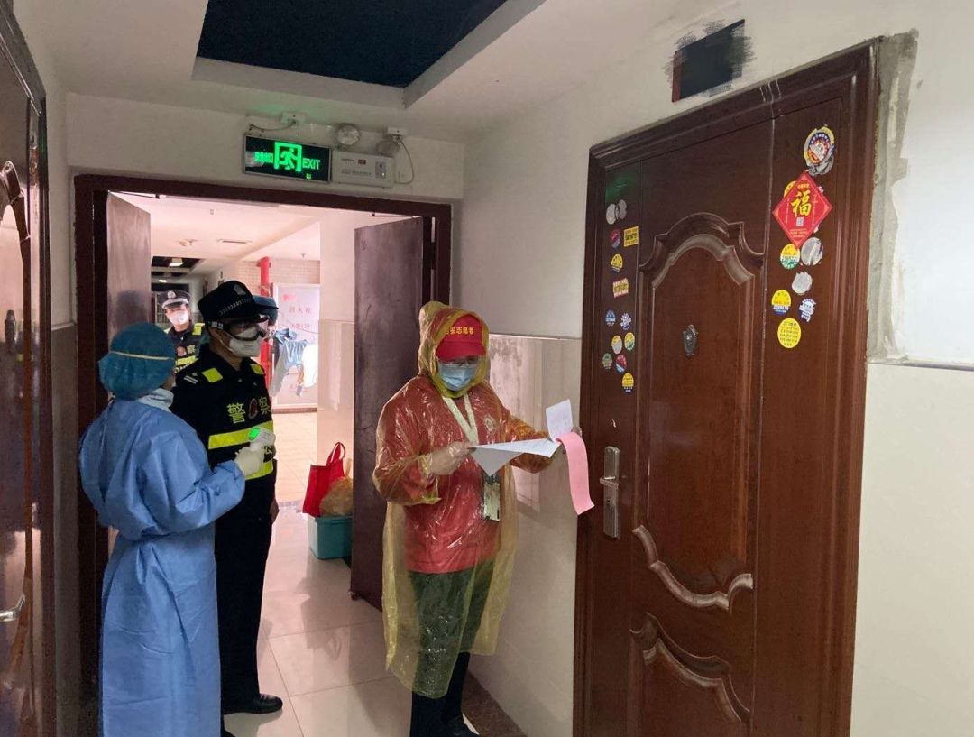 网曝南宁朝阳某小区有疑似病例被拉走？真相来