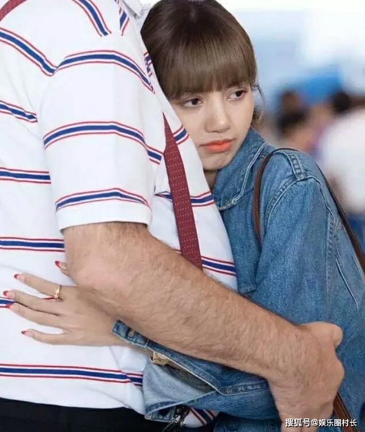 原创ins粉丝超过权志龙的新生代女icon人间芭比lisa