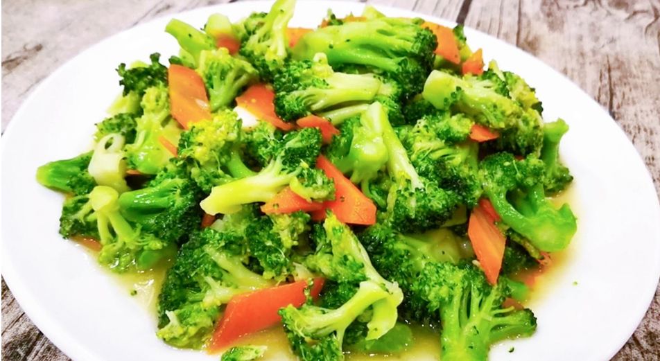 素炒西兰花菜家常做法 3475fa30691946e9baa84631e9af1775.jpeg