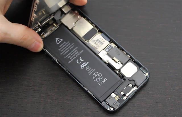 “我太难了”，欧盟酝酿新草案要求手机厂商降低电池更换难度