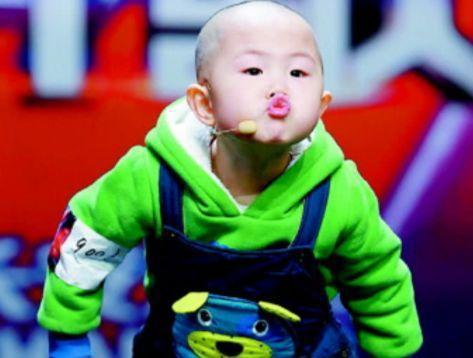 3岁走红养全家，如今9岁仅年入百万，竟爱上拍戏
