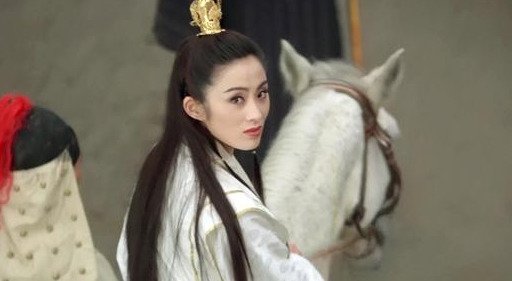 与王祖贤并称香港“四大尤物”，都别骚扰过，