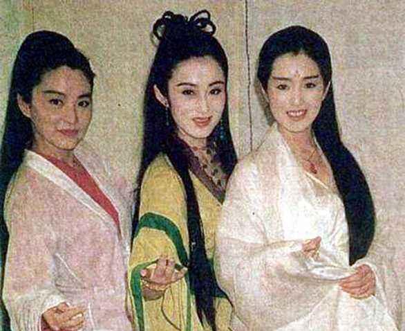 与王祖贤并称香港“四大尤物”，都别骚扰过，