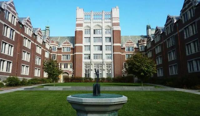 4. 科罗拉多大学博尔德分校