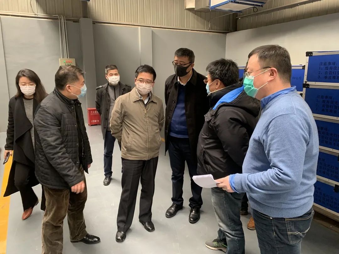 市绿化市容局副局长唐家富带队赴长宁调研有害垃圾收运处置体系