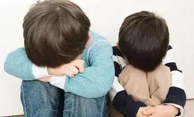 2周岁宝宝不会说话什么原因 宝宝两周岁了还不开口说话