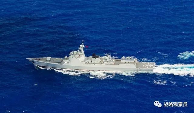 161号导弹驱逐舰以战备姿态进入西半球，编队中