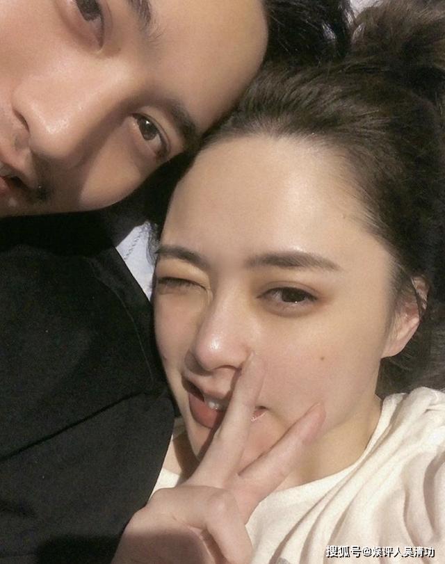 赖弘国探班阿娇，深夜在健身房秀恩爱，怪不得