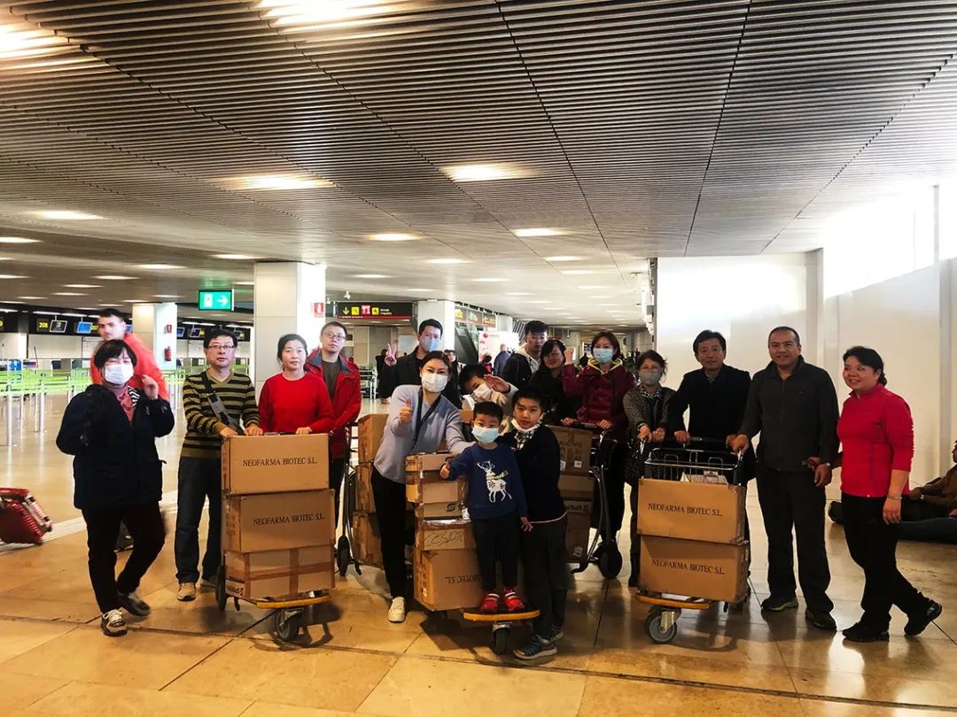 热血旅行团:为了17箱物资 30位客人凝心聚力与时间赛跑