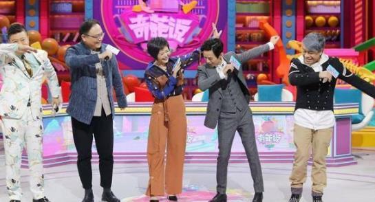 张泉灵老公罕见曝光！温尔儒雅比她年长18岁，儿