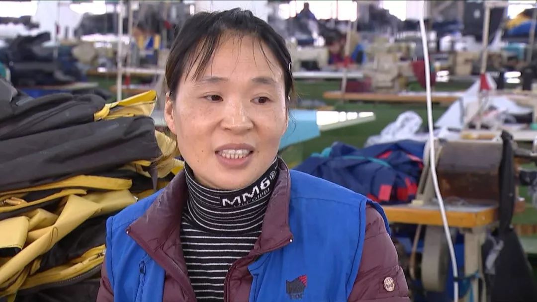 十年平湖两箱包厂抢人变文斗如今工人收入涨300