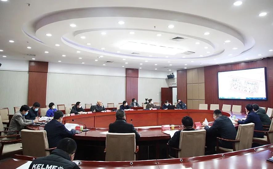 费再宏主持召开宣化区棚户区改造工作调度会
