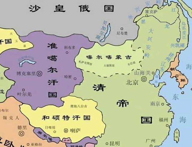 1685年至1689年两次击败沙俄入侵,迫使沙俄签订《尼布楚条约》,稳定了