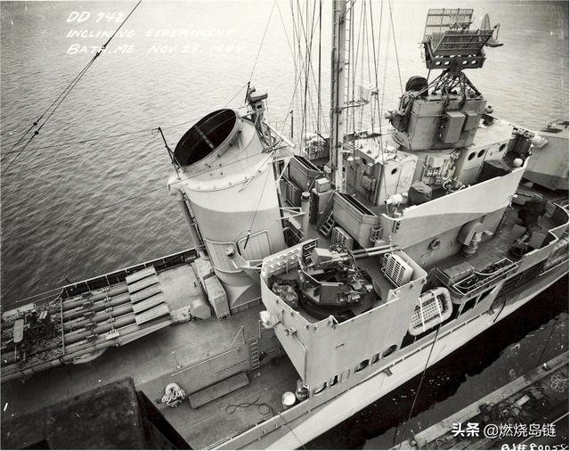 class destroyer)是20世纪40年代美国艾伦·萨姆纳级驱逐舰的改进型