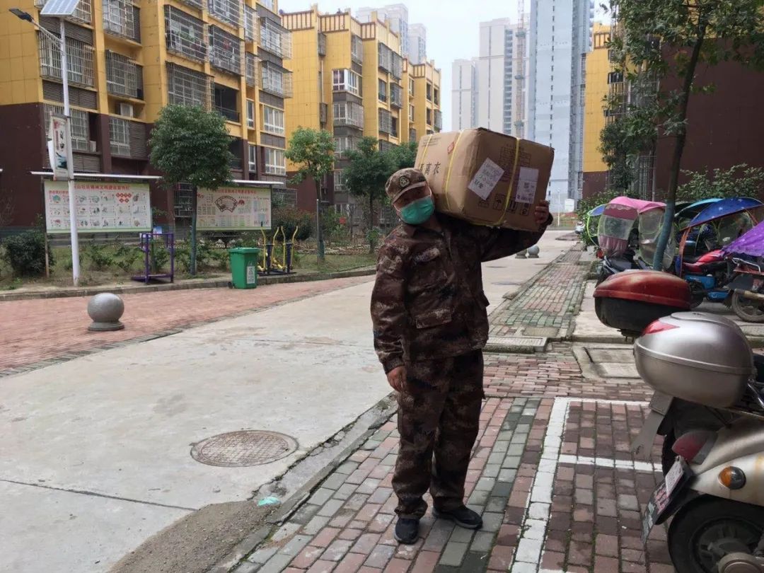 最美逆行王猛冲在疫线的猛将