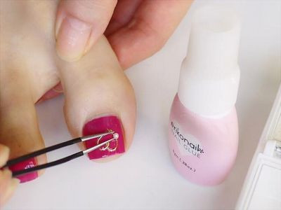 足部美甲就要这样做！简单可爱的心形指甲，情趣气氛瞬间高涨