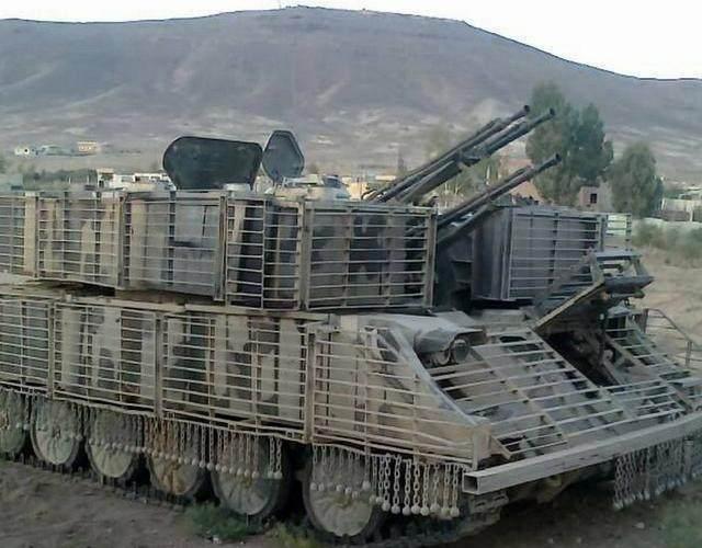 叙军前线损失战车42辆，宝贝高炮最拉仇恨，指挥