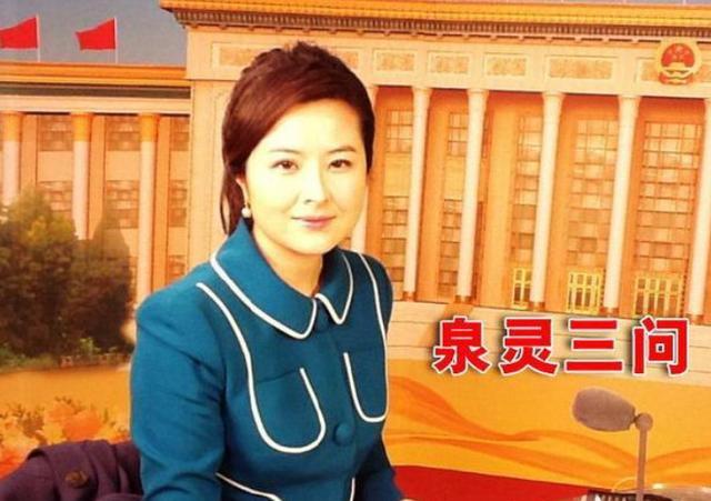 张泉灵65岁老公罕曝光,气质儒雅不显老,夫妻相差十八