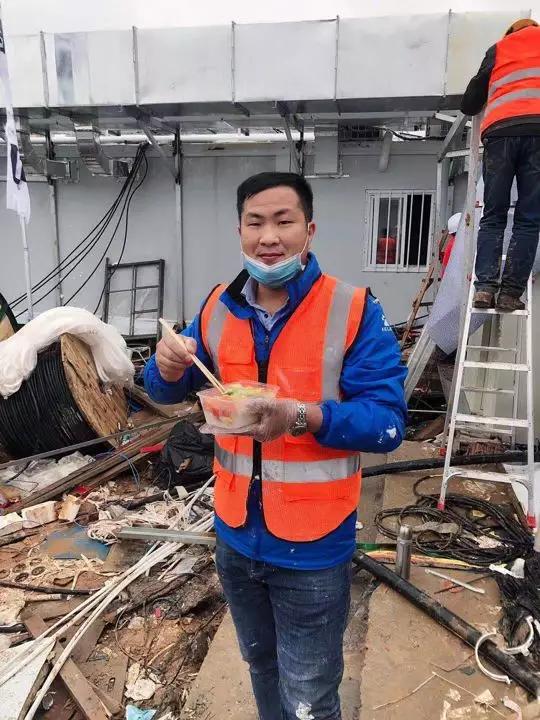 人口搬运工_搬运工辛苦图片(3)