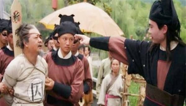 古代死刑犯被砍头时都会十分听话自觉跪下有2个原因不得不跪