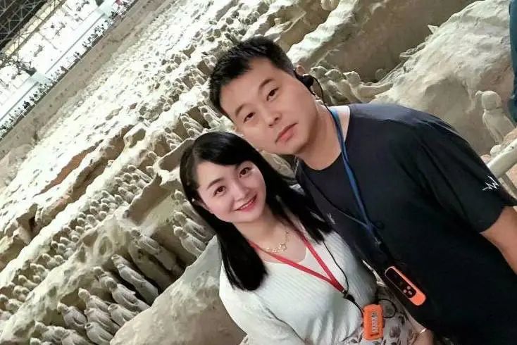 妻子:万娇,坝区急救中心住院部护士丈夫:付强,旅游公司景区管理中心