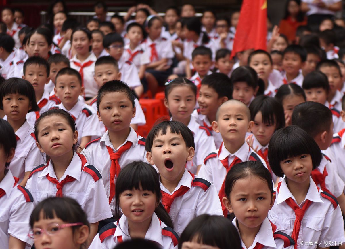 原创“啥时开学？”教育部发最新通知，学生开心，家长：理解但难接受