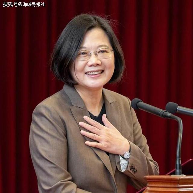 台湾新冠疫情事件一波接一波,蔡英文却一再神