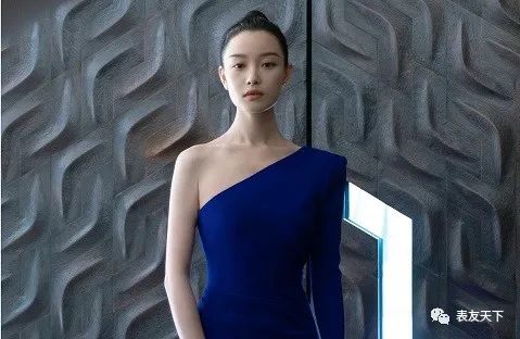 ����ʱ������ר���Կ̻���REVERSO��תϵ�����