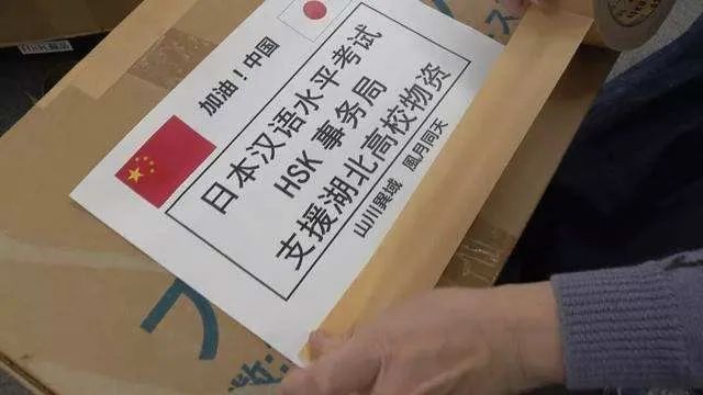 明月何曾是两乡的上一句是什么