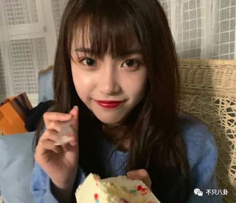 什么叫走红 900fdcda533846dea3f612af3807ddb1.jpeg