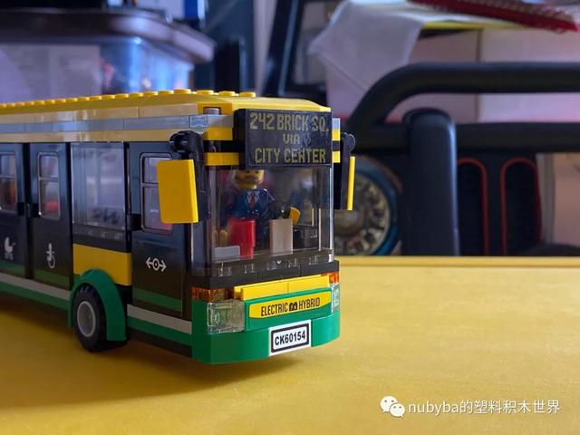 lego乐高60154公交车站测评 近几年乐高出了哪几款公交车