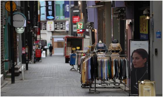 封城有效可不要贪杯？疫情严重的伊朗韩国无法封城