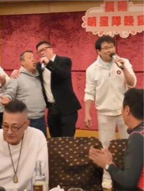 传成龙与曾志伟等人聚餐患肺炎隔离？本人发声