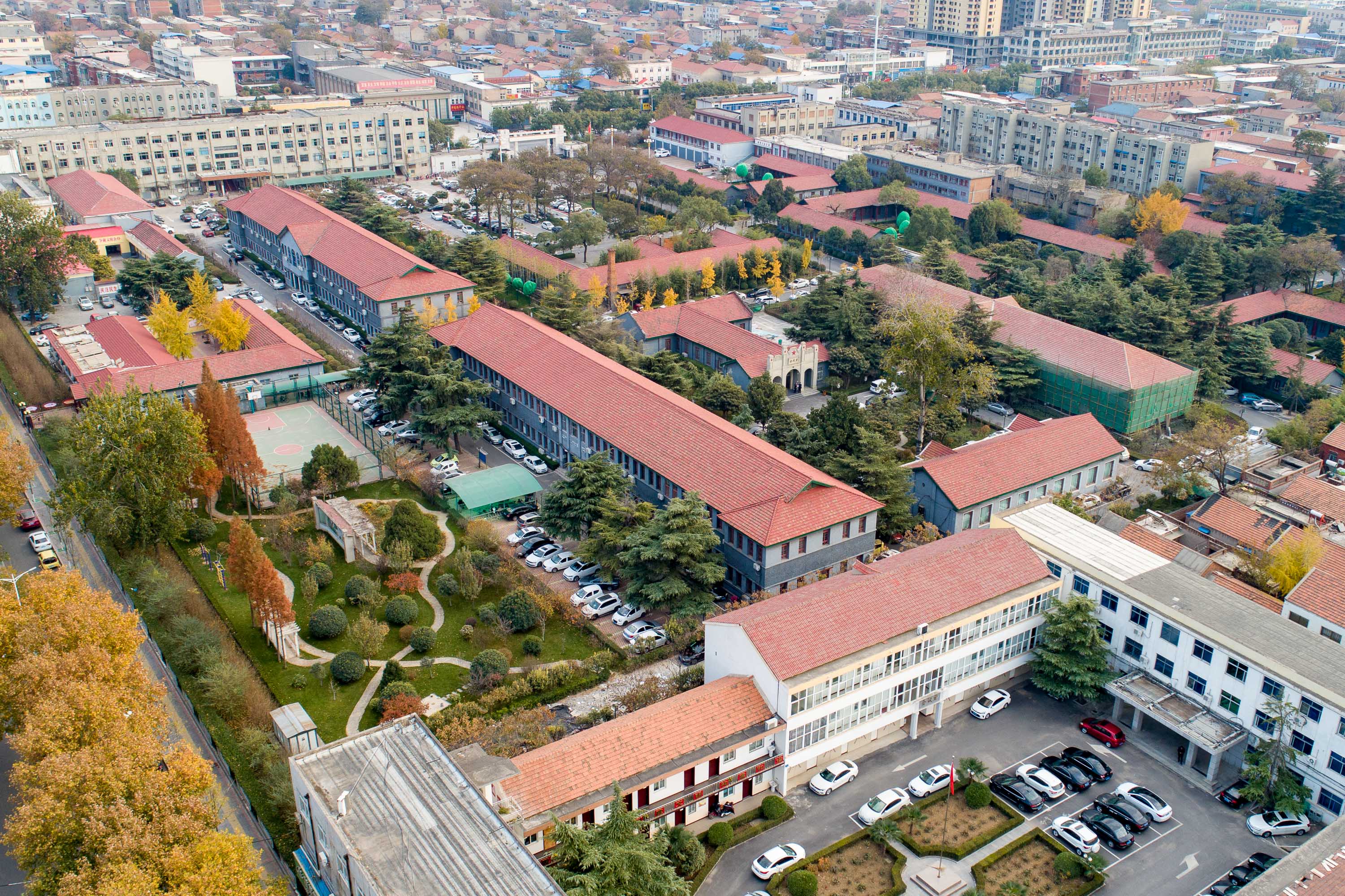 目前,被称为我国最美县大院的有河北省的灵寿县,湖南省的茶陵县,河南