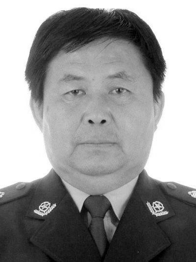 疫情以来近50名民警辅警殉职，七成工作中突发疾