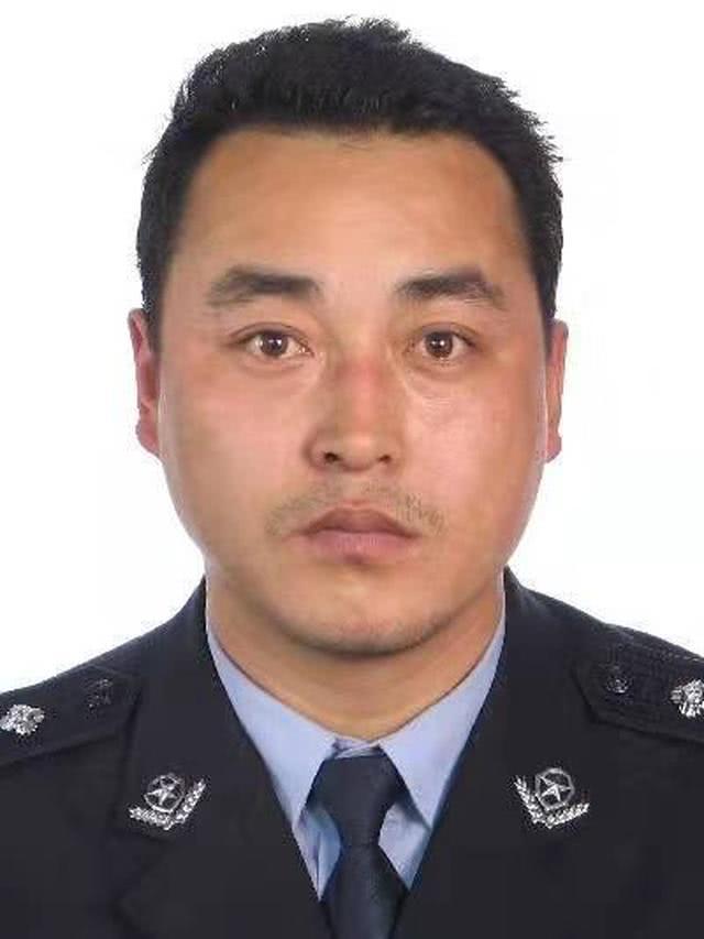 疫情以来近50名民警辅警殉职，七成工作中突发疾