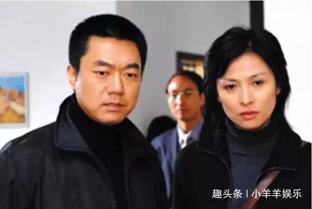她24岁走红娱乐圈，当红时却放弃事业嫁老外，如