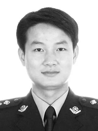 疫情以来近50名民警辅警殉职，七成工作中突发疾