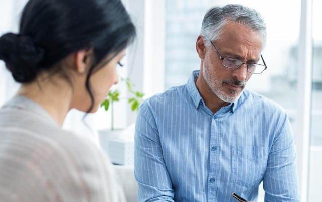 为躲避疫情，武汉产妇随洋老公回英国，如今却