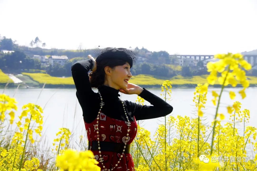 山歌好比春江水 甜城甜女好风光