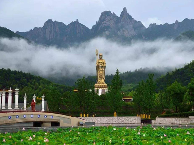 佛教五大名山都在哪儿?供奉哪五位菩萨?旅游门票多少钱?