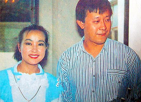 1993年刘晓庆为了帮姜文做导演把母亲和妹妹搜刮得一干二净