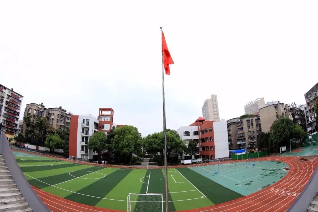 桃花岭小学 闽清县城关小学是福建省规范汉字书写示范学校,首届福建