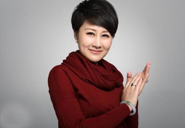 《渴望》走红,被亿万老公宠上天,国民丈母娘却为女儿事业操碎心_凯丽